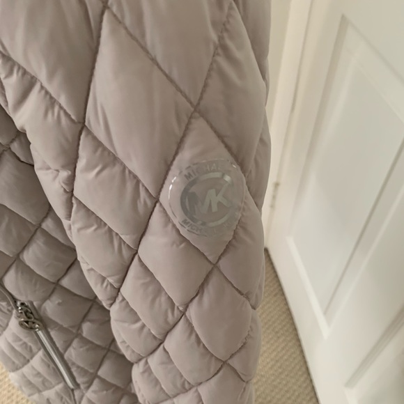 🆕 Michael Kors gray down puffer quilt jacket coat - Picture 4 of 5